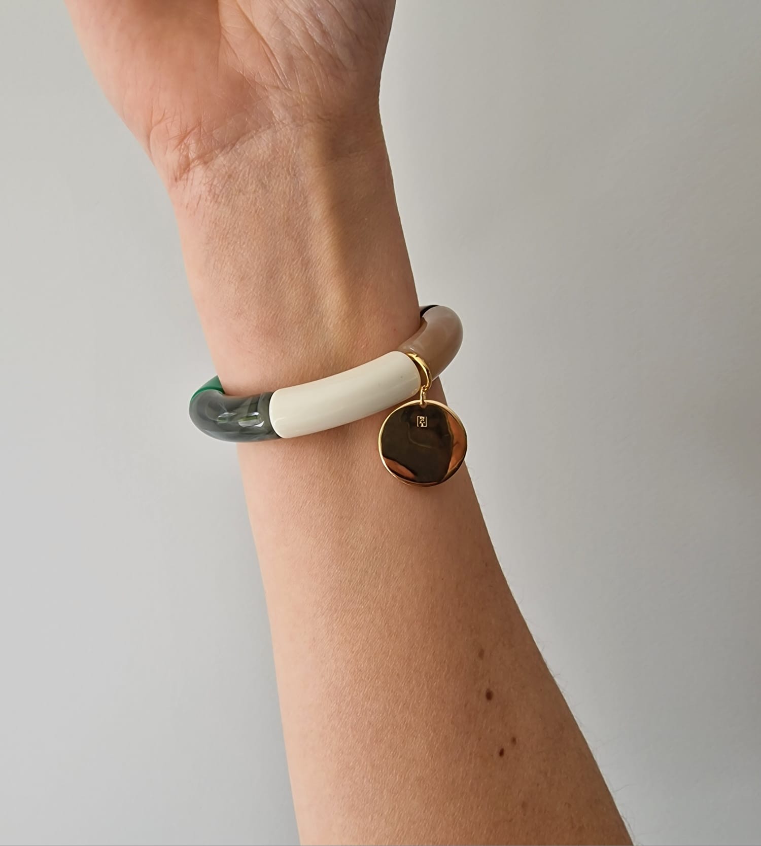Bracelet au choix et sa médaille Scarabée, en plaqué or 3 microns - Image 3